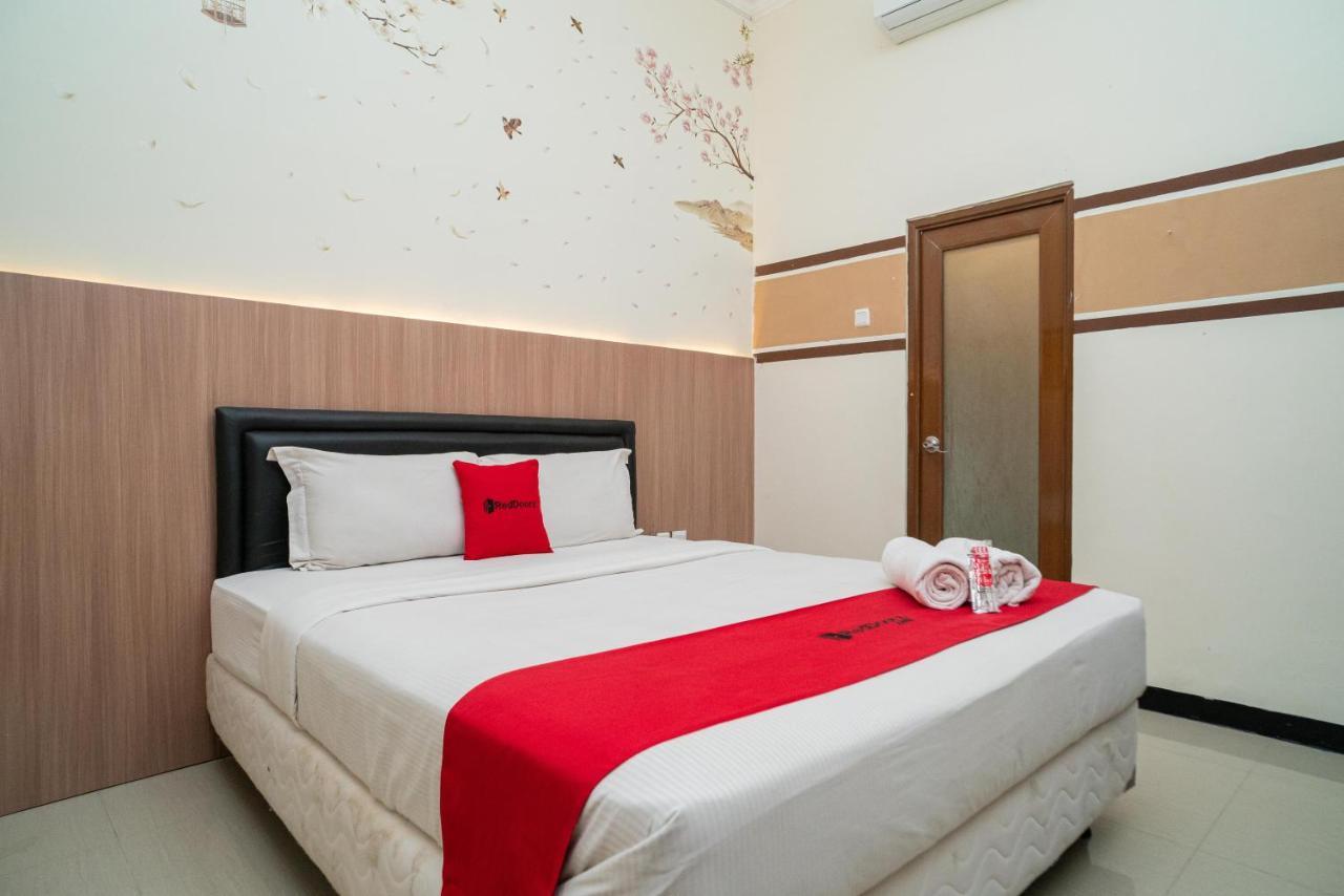 Reddoorz Syariah Near Marvel City Mall 2 Surabaya Exterior foto