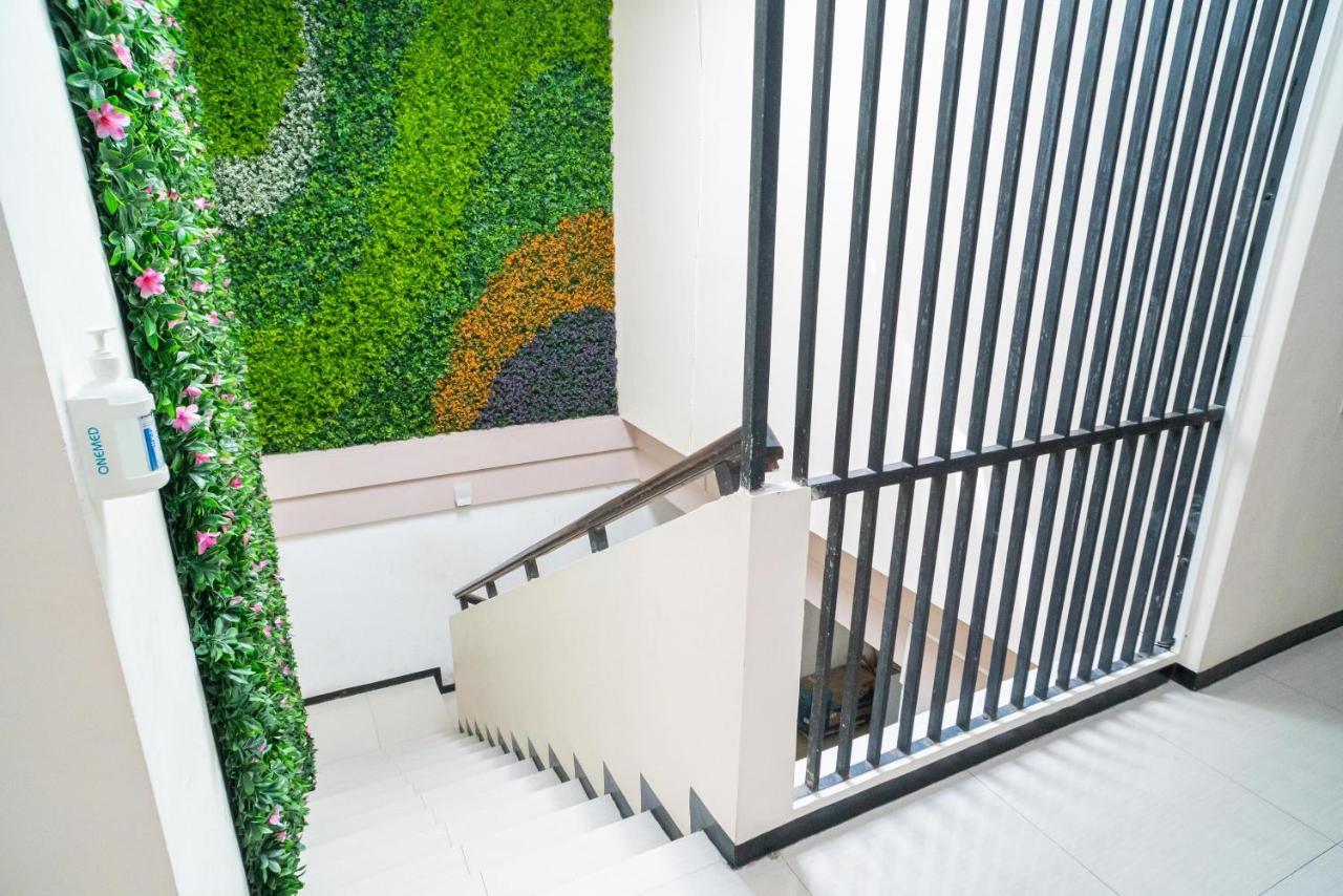 Reddoorz Syariah Near Marvel City Mall 2 Surabaya Exterior foto